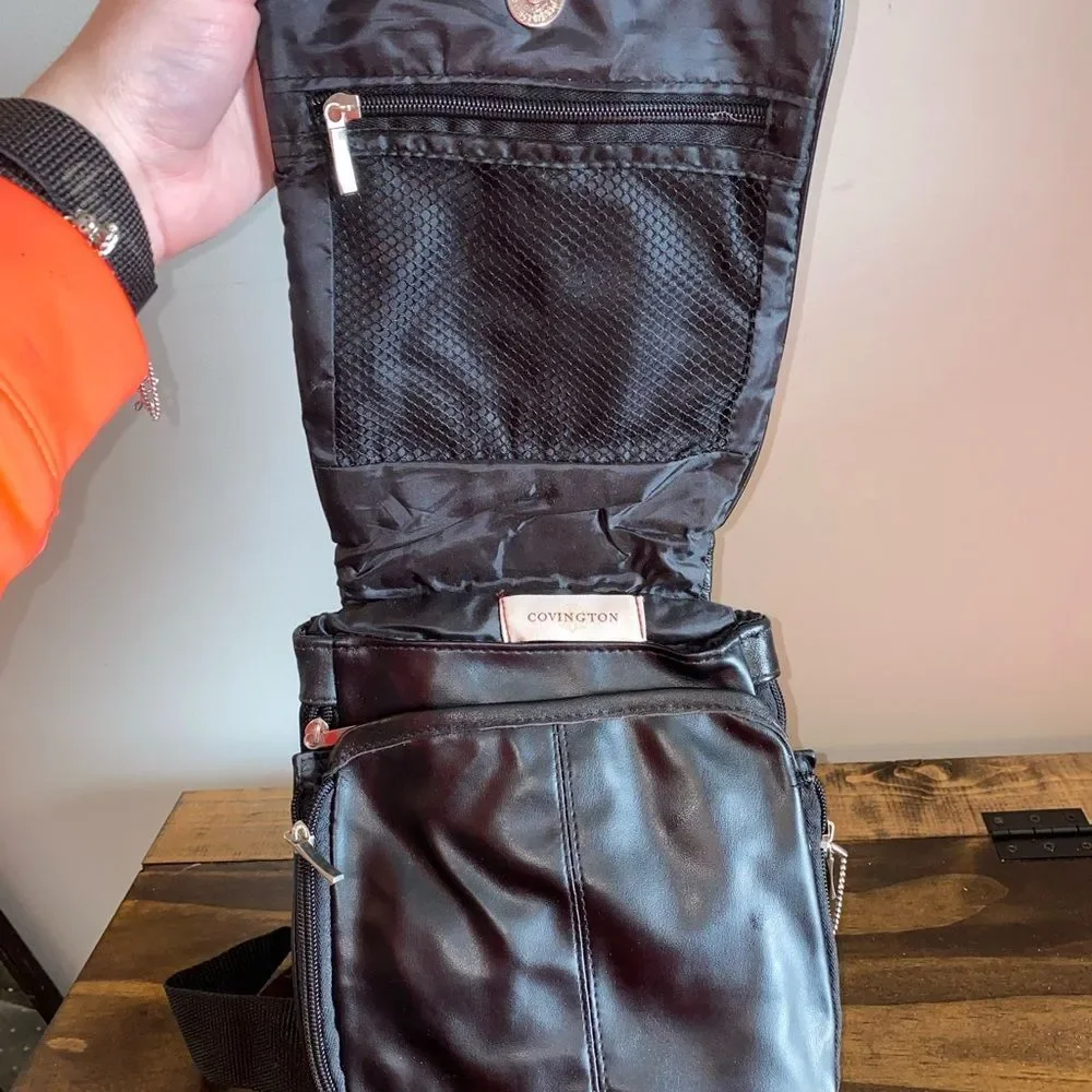 Covington Black Leather Messenger Bag NEW